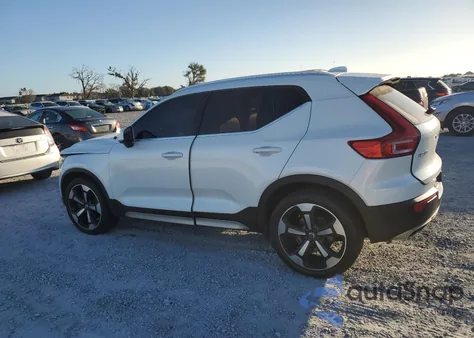 2019 Volvo Xc40 T5 Inscription из США, поврежденный, VIN YV4162UL5K2114549